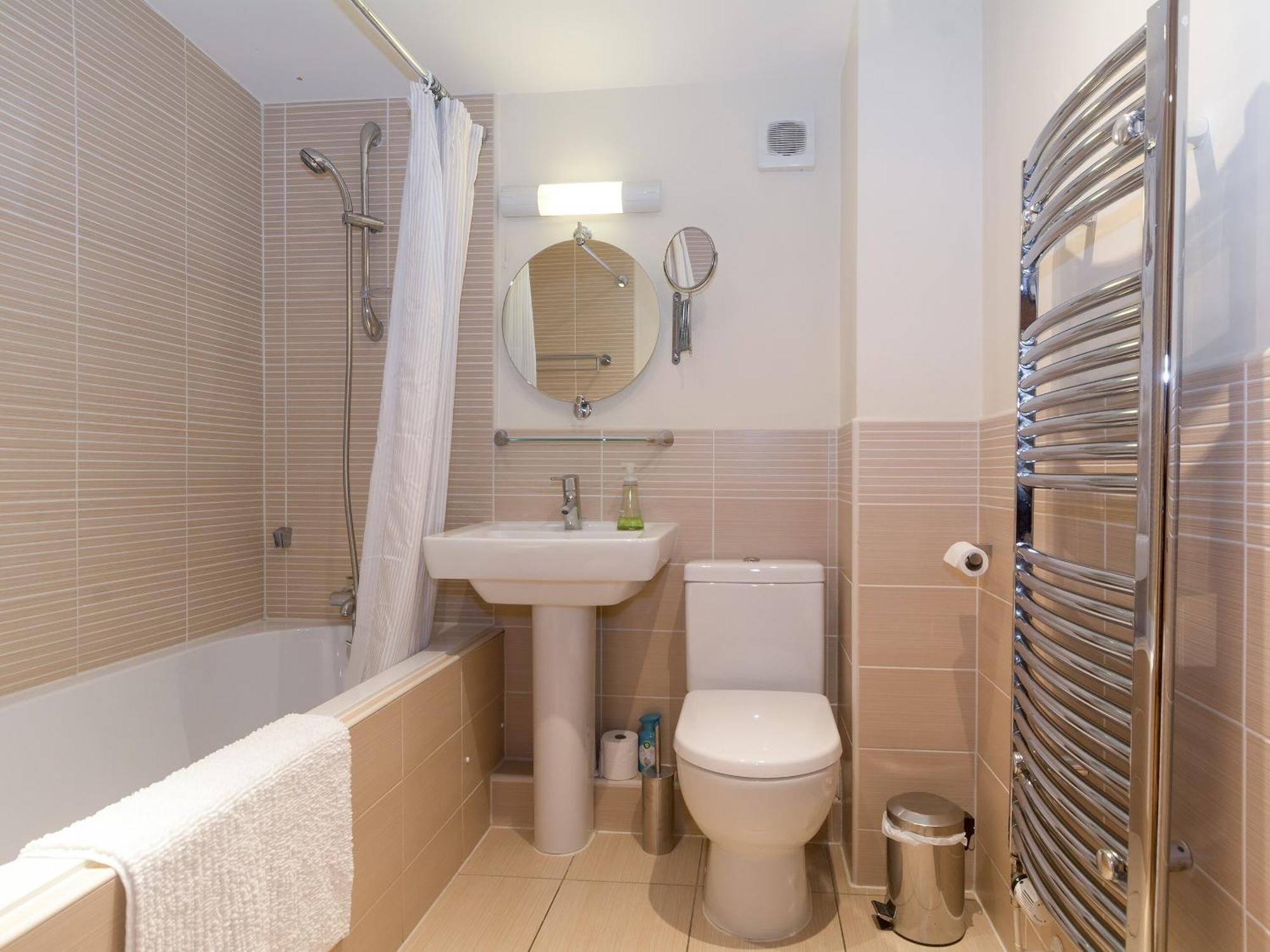 Coot Lodge Somerford Keynes Exterior photo